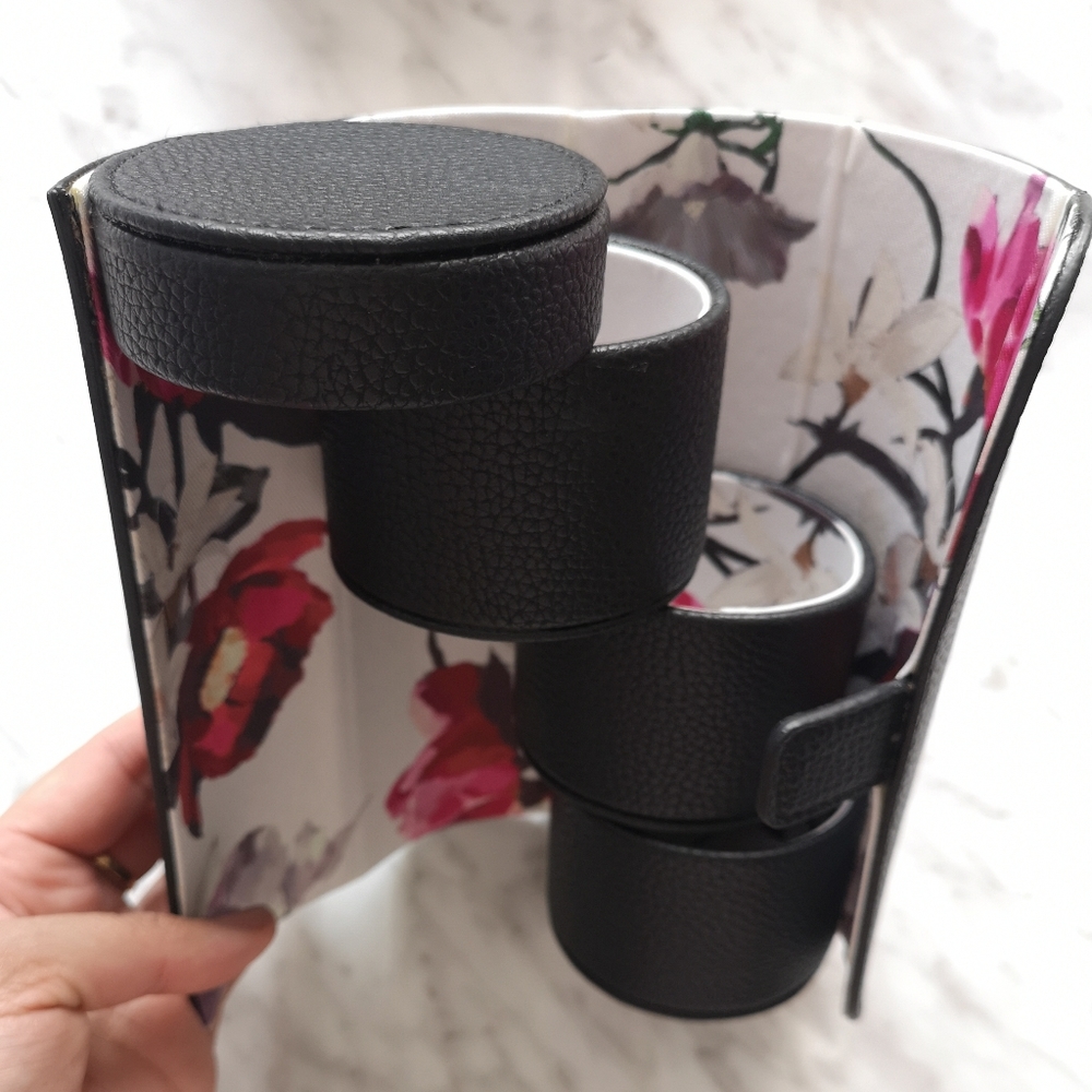 Jewelry organizer